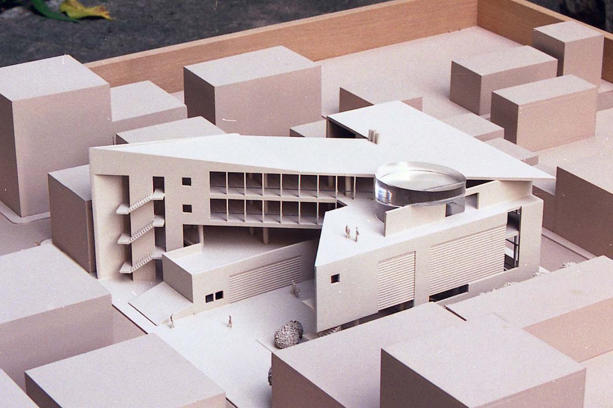 28. MESOLOGGI CITY HALL IΙ [2003]